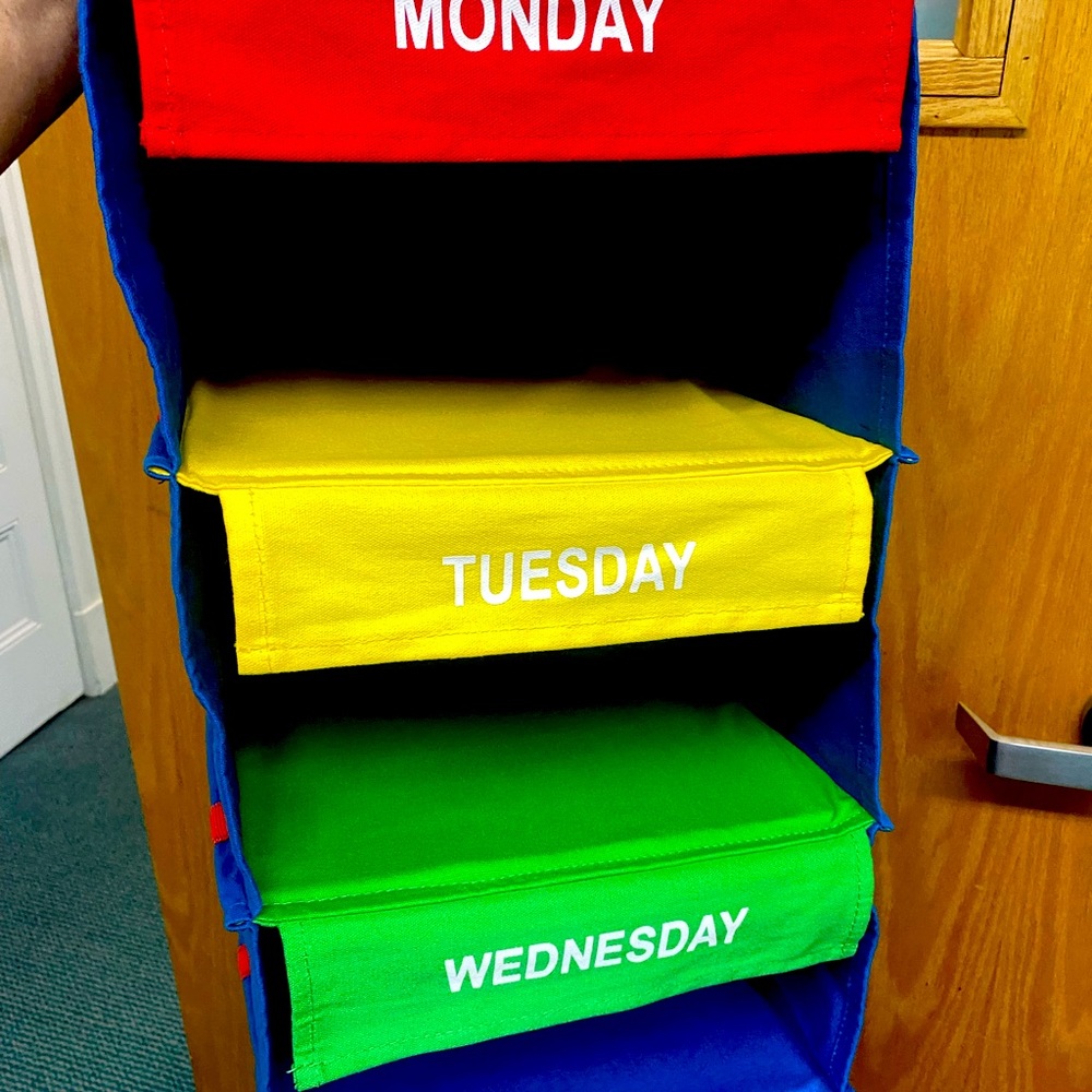Colorful Daily wardrobe closet shelf - New